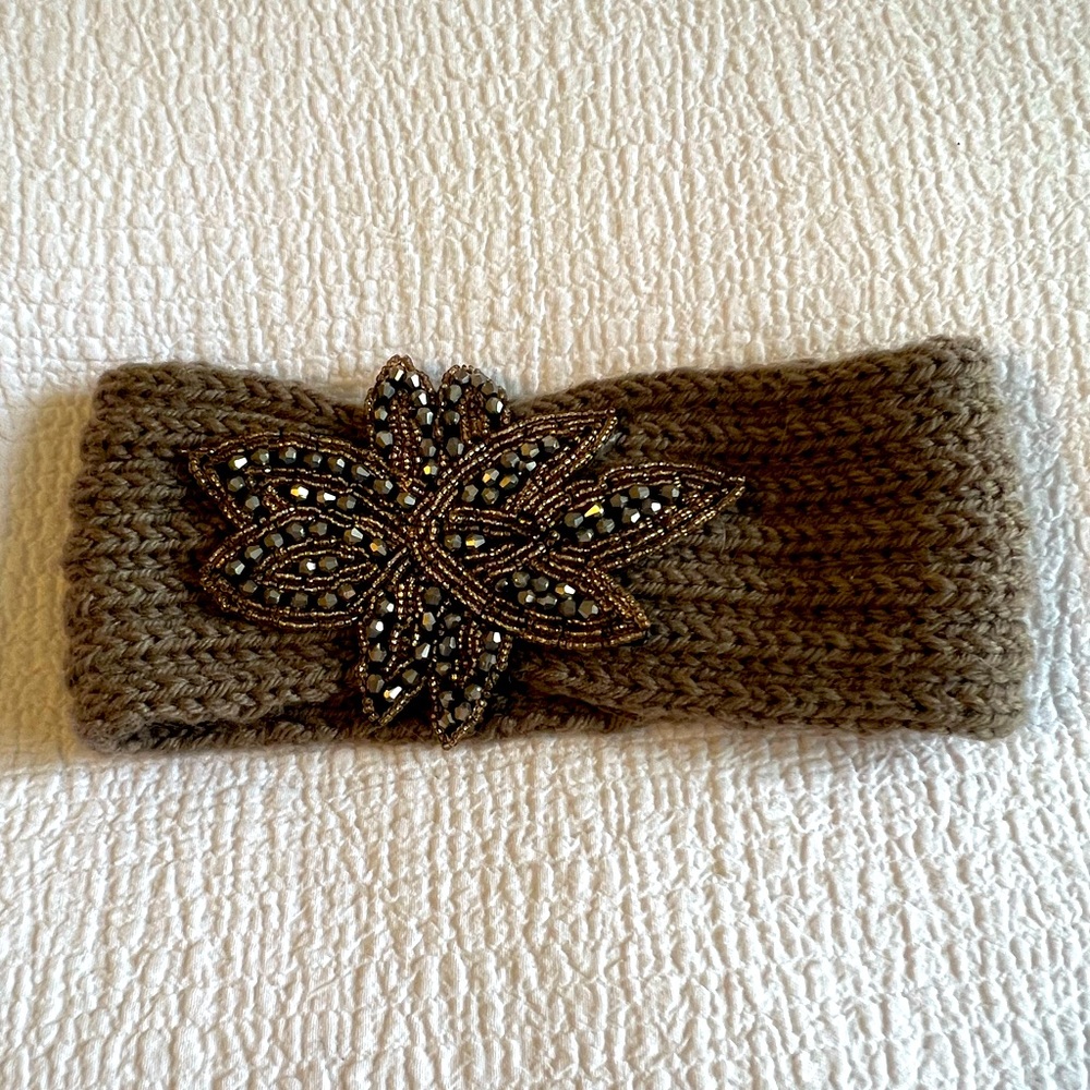 ✨FREE W/ BUNDLE PURCHASE! Embellished Thermal Headband